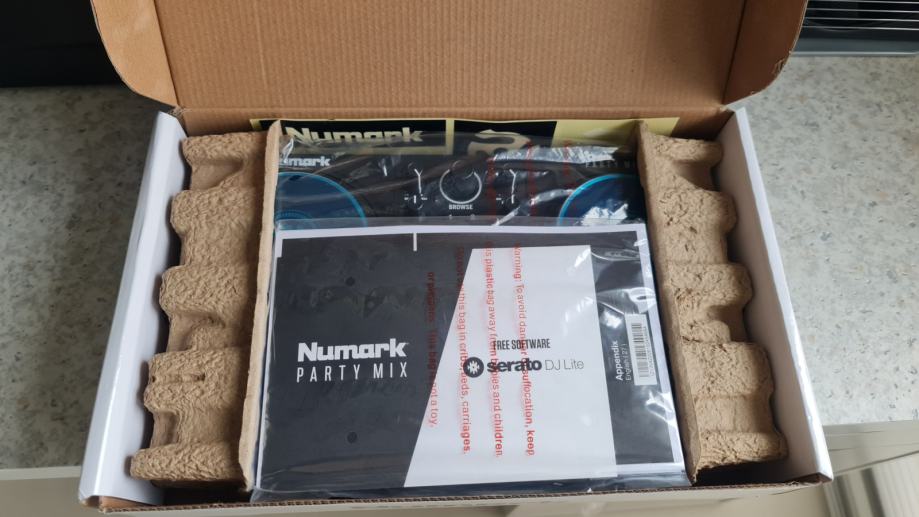 Numark Party Mix MKII DJ kontroler