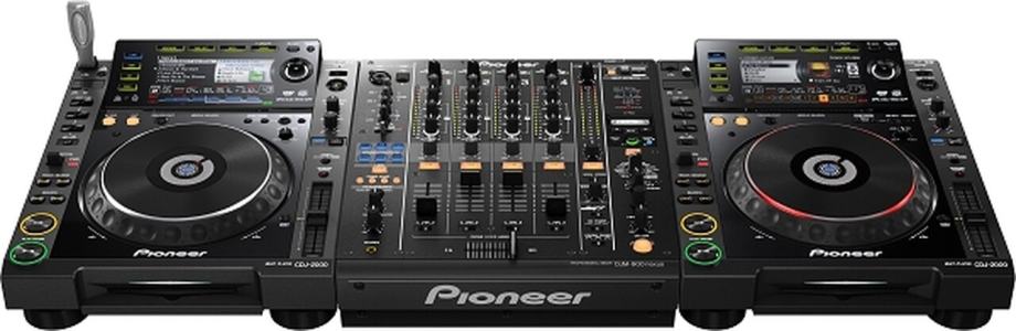 Pioneer CDJ 2000 in DJM 900 NXS
