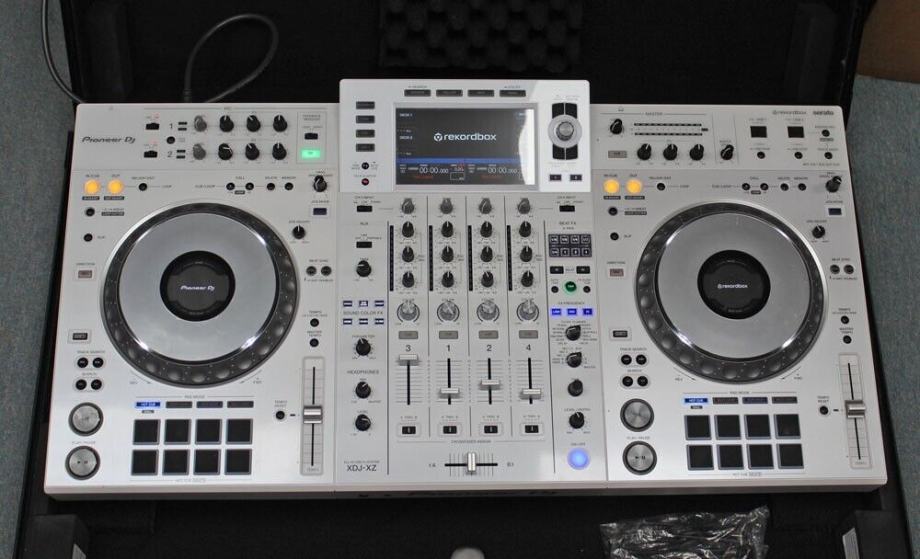 Pioneer DJ XDJXZW White 4kanalni univerzalni profesionalni DJ
