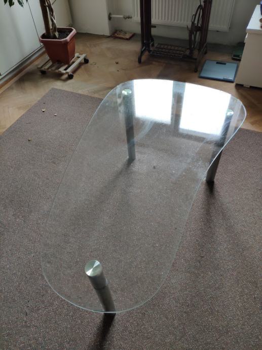 Stekleno-kovinska klubska miza + omarica za TV