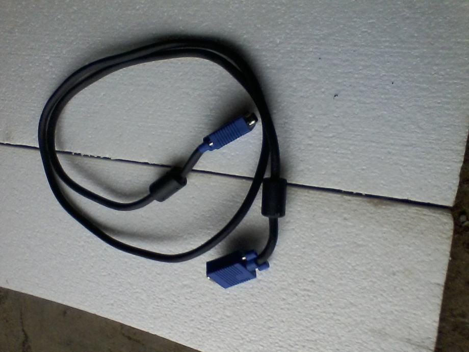 povezovalni kabel