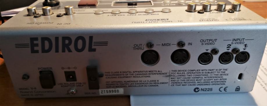Roland Edirol V-4