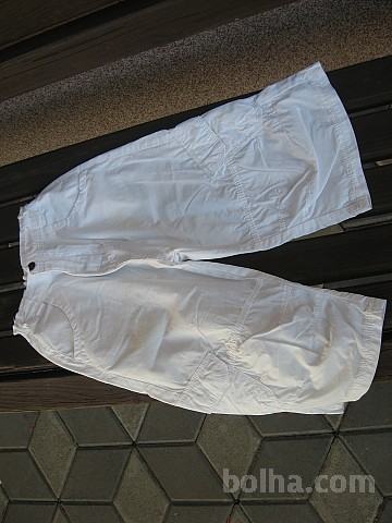 otroške hlače bele