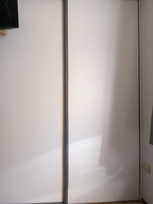Drsna vrata Optimum (v2500 x š1800 mm)  pocinkan profil, bela plošča