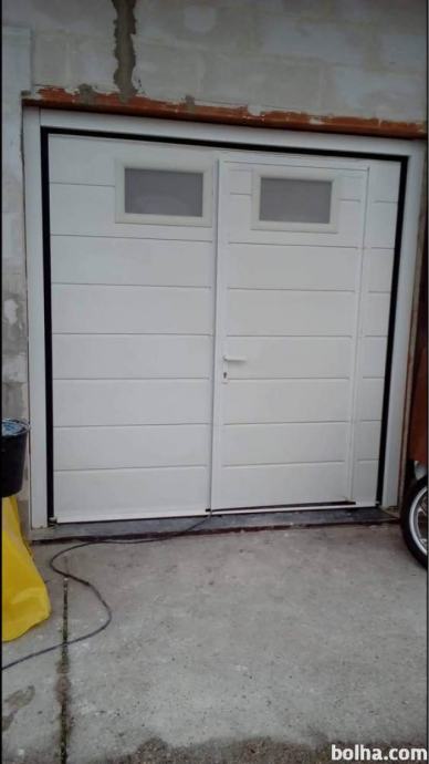 Dvižna garažna vrata