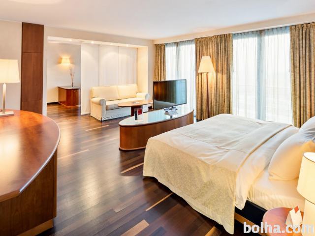 Hotelske sobe, kompletno pohištvo, postelje, omare,mize...