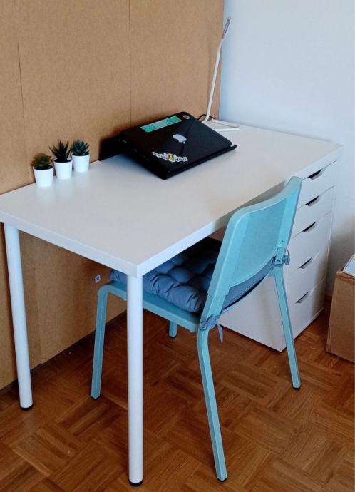 Miza s predalnikom in stolom, pisalna miza, jedilna miza, miza