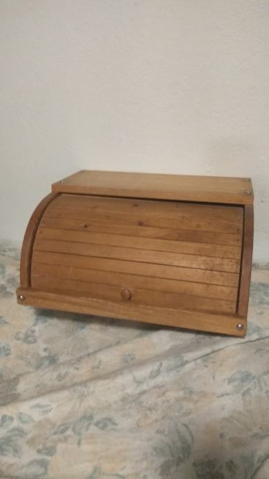 Posoda škatla za kruh kruhovnik 38x32x18 cm