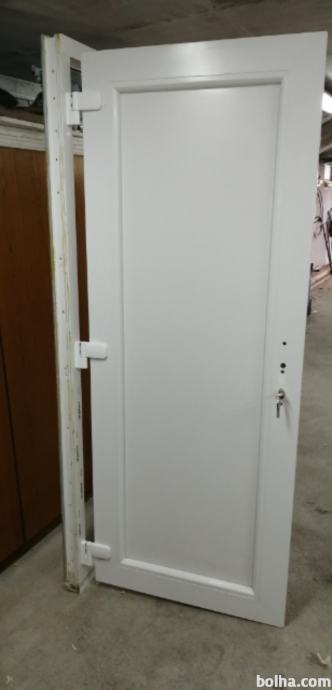 Protipožarna pvc-alu vrata