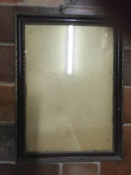 starinski okvir za sliko s steklom