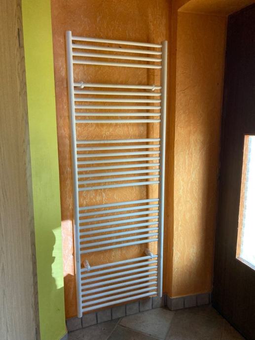 Stenski Radiator Stenski radiator (lestev)