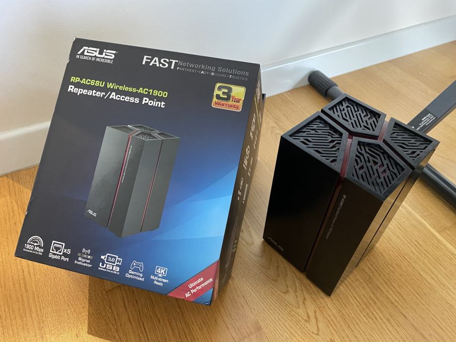 ASUS RP-AC68 AC1900 WiFi5 dostopna točka ojačevalec extender repeater