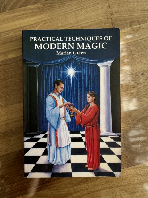 Practical techniques of modern magic - Marian Green