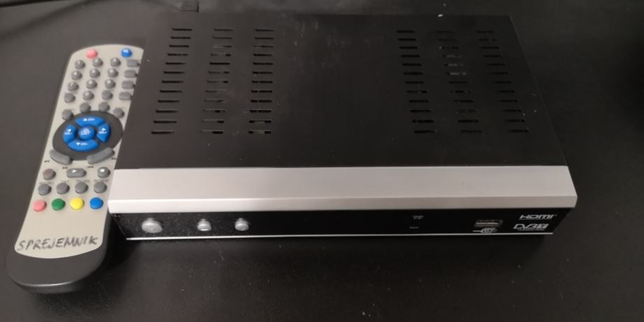 DVB-T sprejemnik z daljincem (HDMI, SCART, antena)