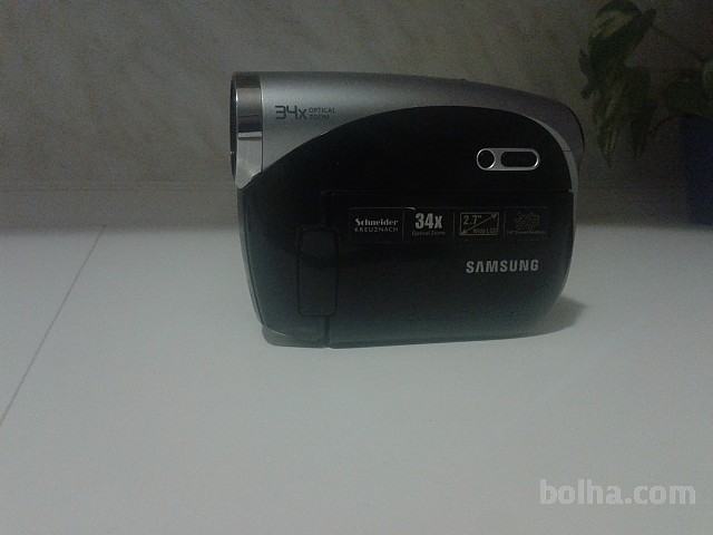 Samsung mini DVD kamera 34x optična povečava