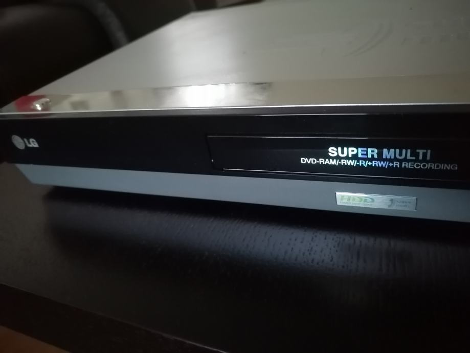 DVD/HDD snemalnik LG Super Multi HDD/DVD Recorder RH188S