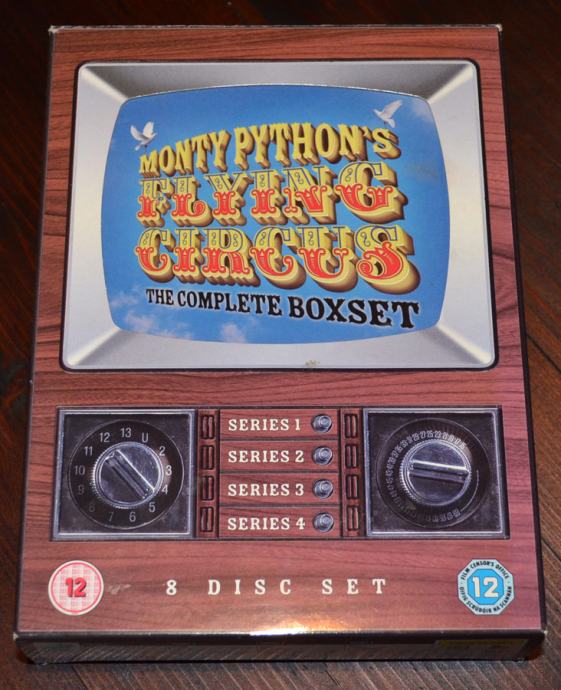 Monty Python's Flying Circus - The Complete Boxset (8 DVD-jev)