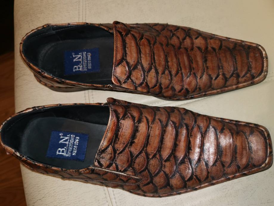 čevlji 43 krokodilje usnje