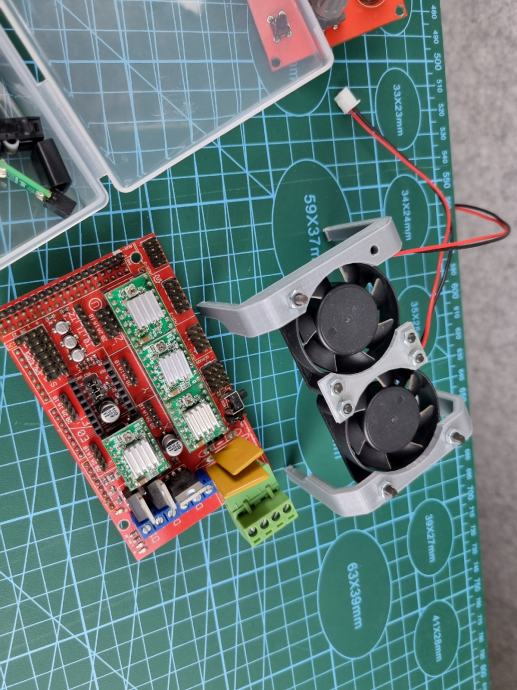 Deli za 3D printer, Nema 17, Ramps 1.4, BLTouch,....