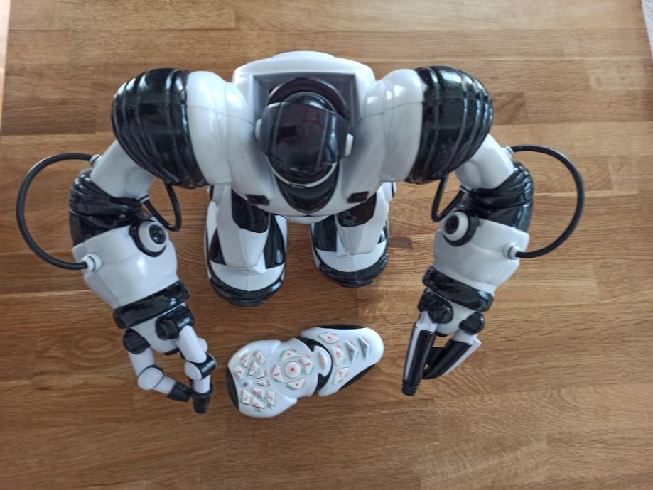 WowWee Robotics Robosapien