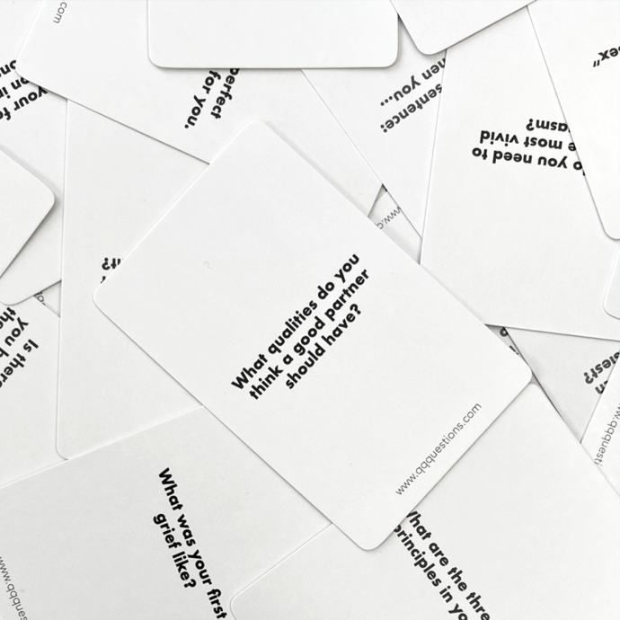 QQ Сouple Deck Conversation Card Game for Couples