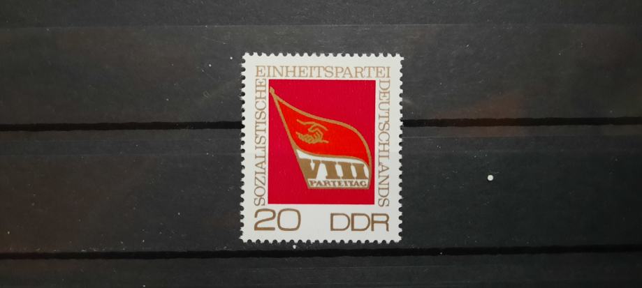 delavska stranka - DDR 1971 - Mi 1679 - čista znamka (Rafl01)