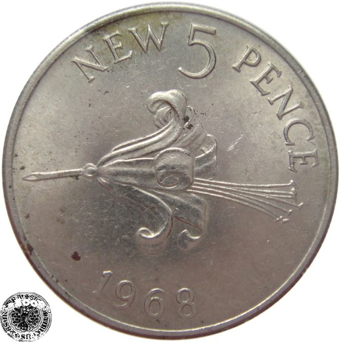 LaZooRo: Guernsey 5 New Pence 1968 XF/UNC