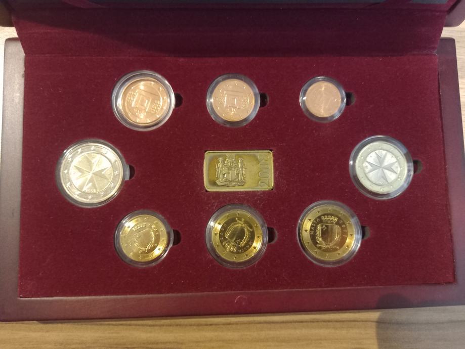 Malta//Evrski kovanci, kompleti od 1 centa do 2e+pozlačene plemenite k