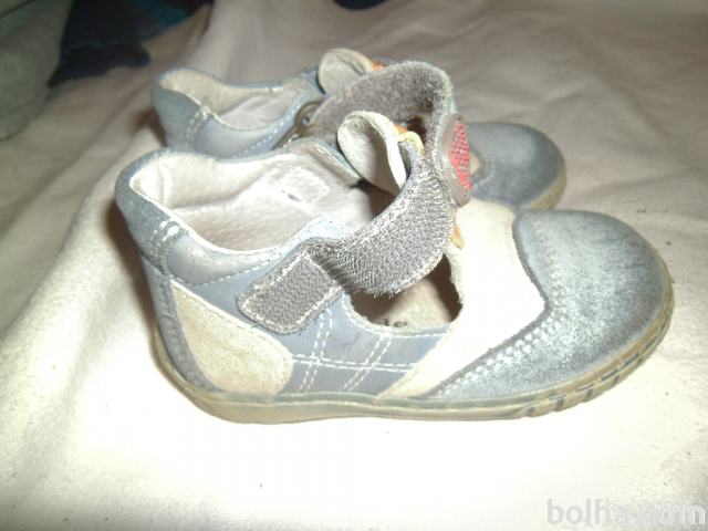 Fantovski čeveljčki-zaprti sandali, usnjeni, vel 21