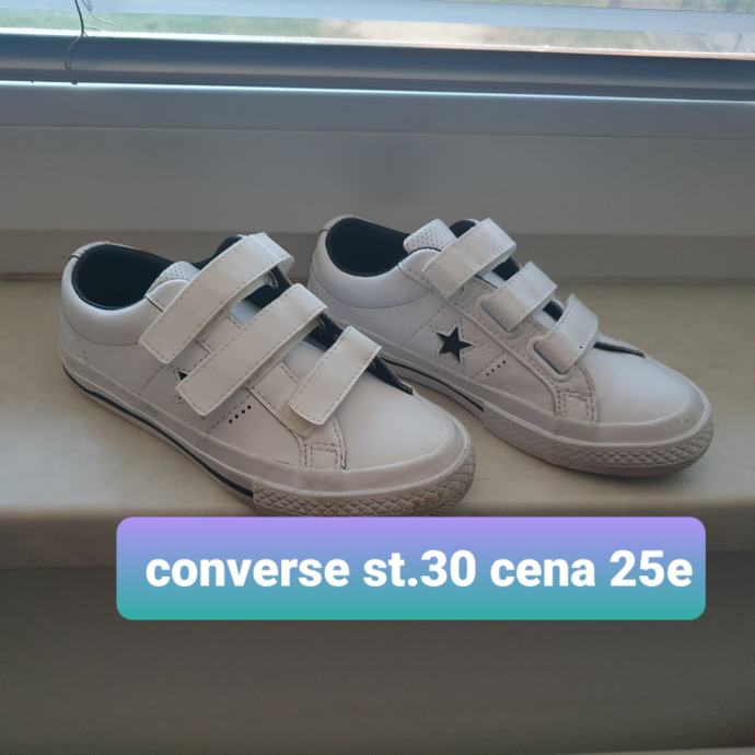 Converse st.30