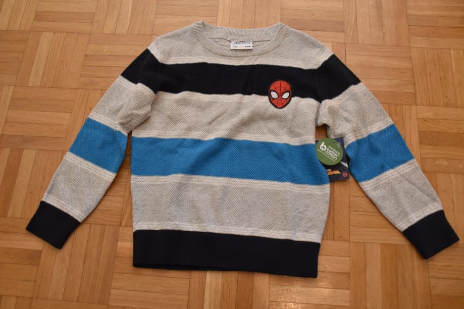 Fantovski pulover Marvel velikost 116, nov