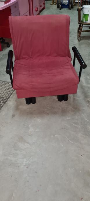 Fotelj-raztegljiv