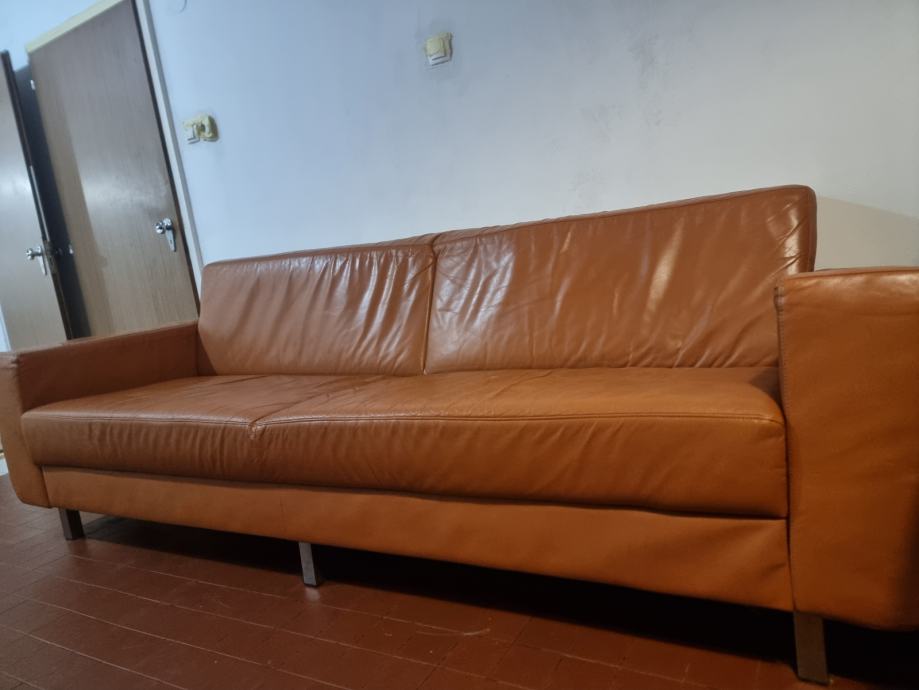 Usnjen kavč / sedežna/ usnjena zofa