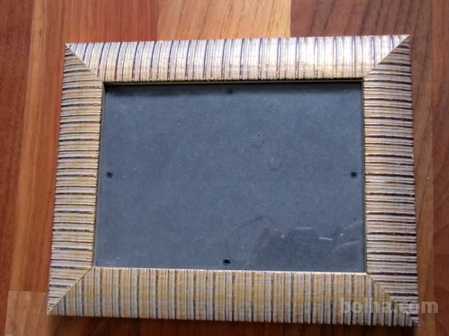 Okvir za sliko lesen