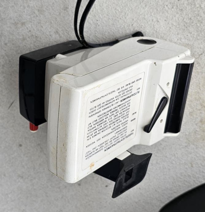 Appareil Photo Polaroid Swinger Model 20 - Pour Pièces Ou Décoration - Non Fonctionnel