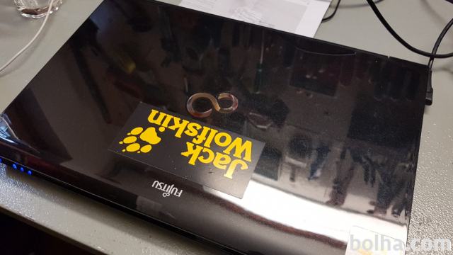 Fujitsu i5 2,6GHz 250SSD Kingston