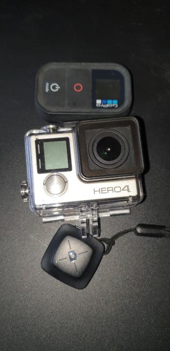 GoPro Hero 4 silver z dodatki