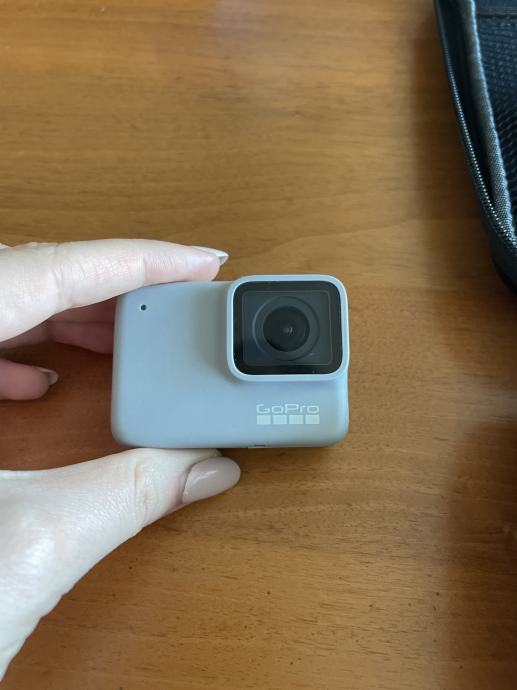 GoPro Hero 7 White + dodatki