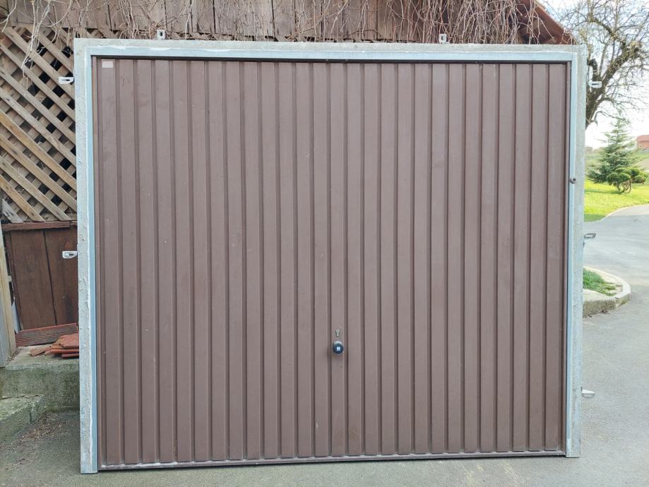 Rabljena - enokrilna garažna vrata HORMAN