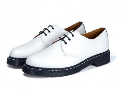 Dr. Martens, beli nizki čevlji, št. 43, popolnoma novi