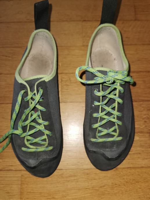 plazačni čevlji, dobro ohranjeni, velikost 38