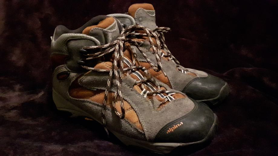 Alpina planinski čevlji št. 43