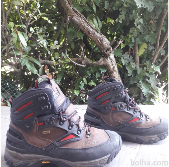 Moški planinski čevlji Alpina, št. 44, samo 1. rabljeni