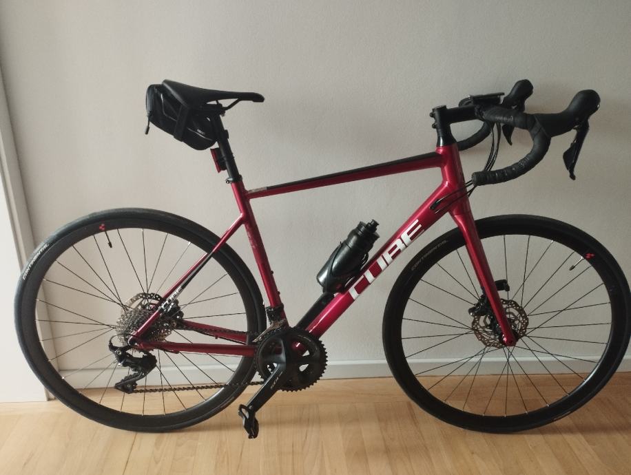 cube attain shimano 105