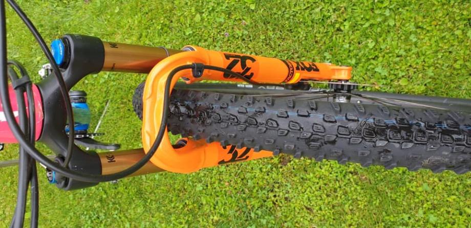 schwinn clear creek 18 speed