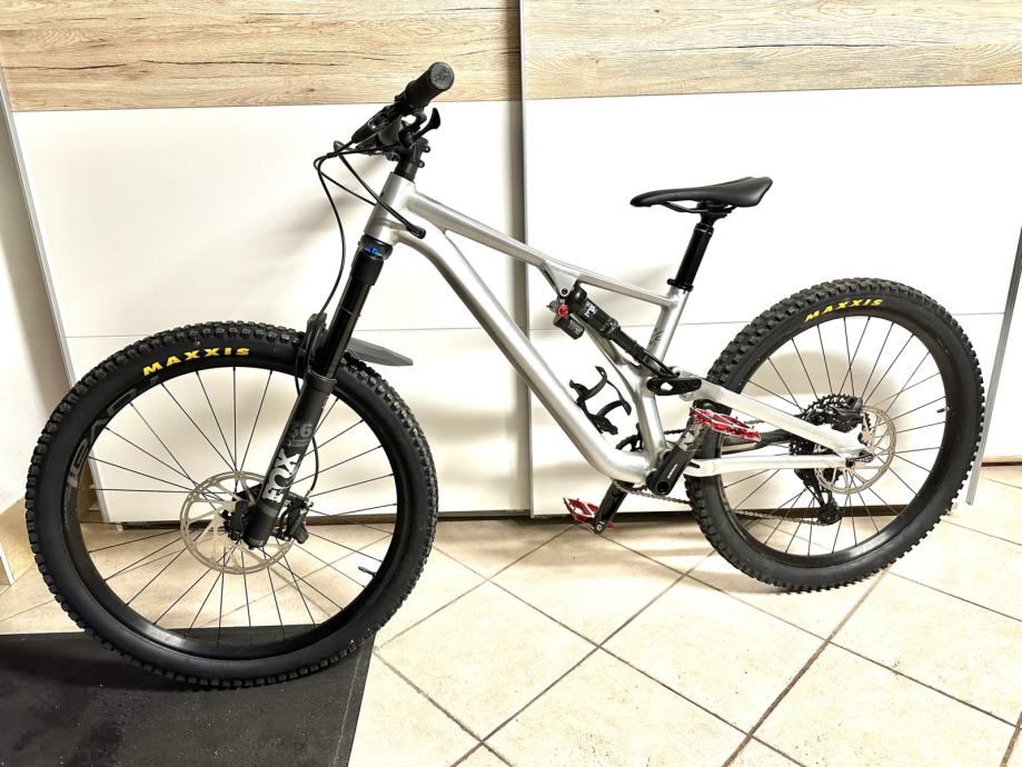 specialized stumpjumper 2019 evo