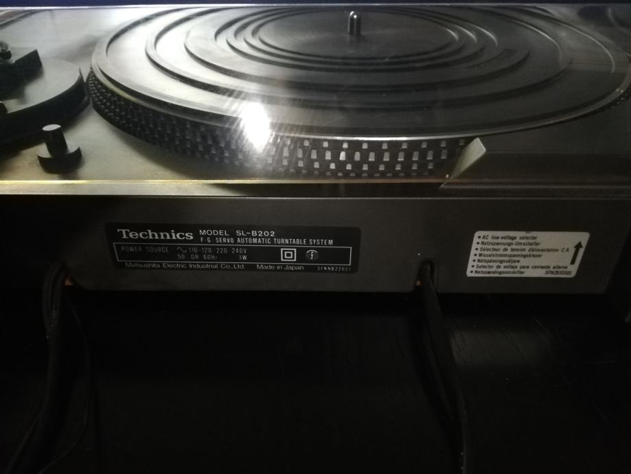 Platine vinyle révisée TECHNICS SL-B202 Automatic Turntable