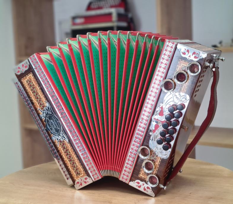 Diatoni na Harmonika Melodija Menge Besas ODLI NA UGODNO diatoni-na-harmonika-melodija-menge-besas-odli-na-ugodno