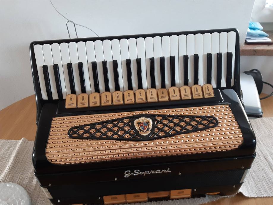 Klavirska harmonika G.Soprani 120 basna prodam