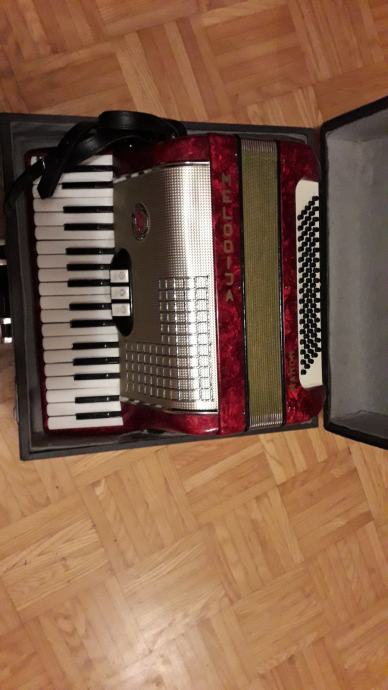 Klavirska harmonika, 80 basna, lepo ohranjena